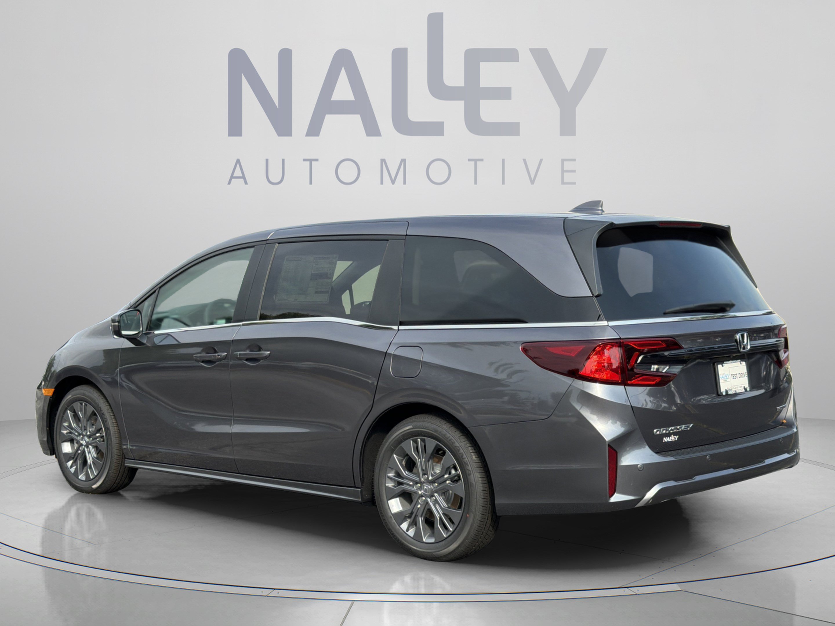New 2026 Honda Odyssey Touring image 3