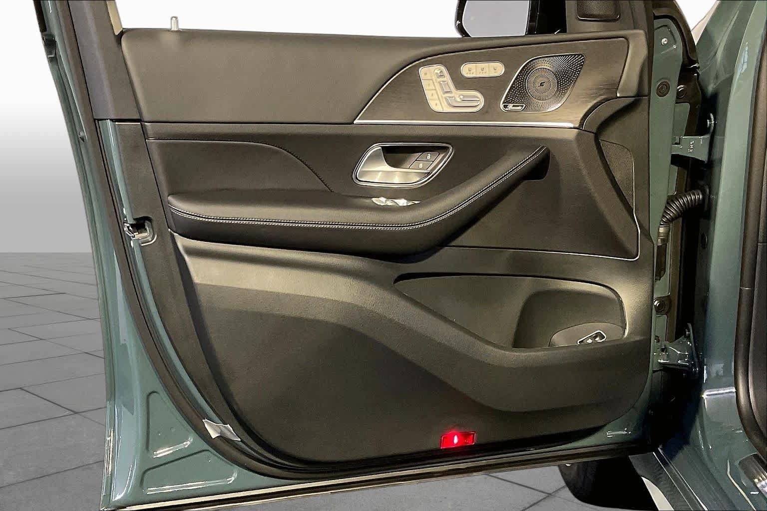 New 2027 Mercedes-Benz GLS 450 4MATIC image 11