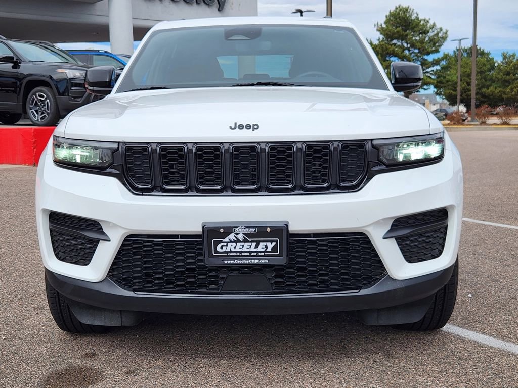 Certified 2024 Jeep Grand Cherokee Altitude image 5