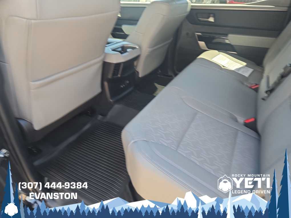 Used 2025 Toyota Tundra Limited AWD/4WD image 17