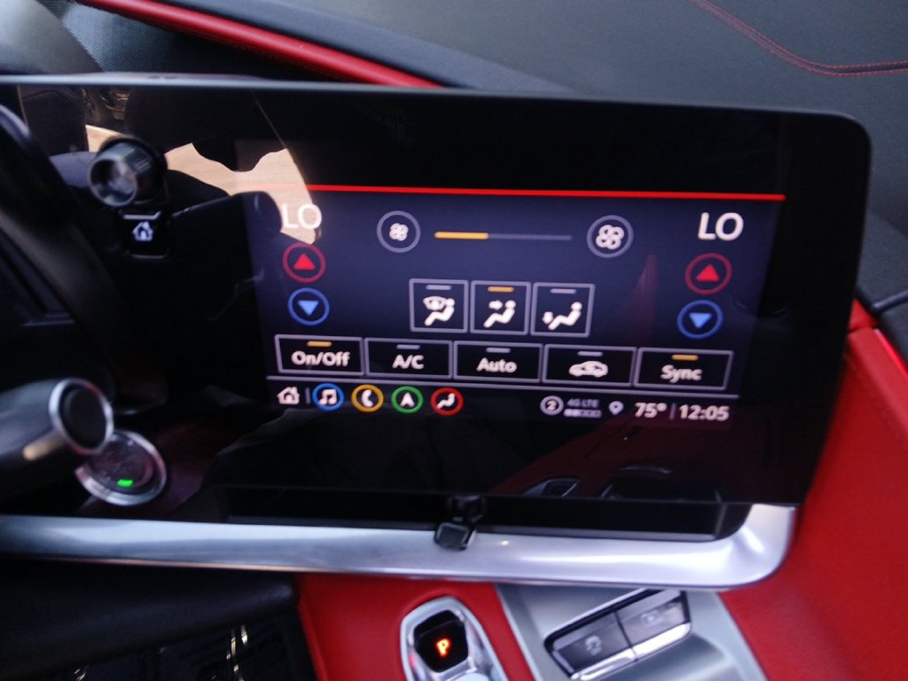 Used 2023 Chevrolet Corvette Stingray Preferred Cpe w/ Z51 Performance Package RWD image 4