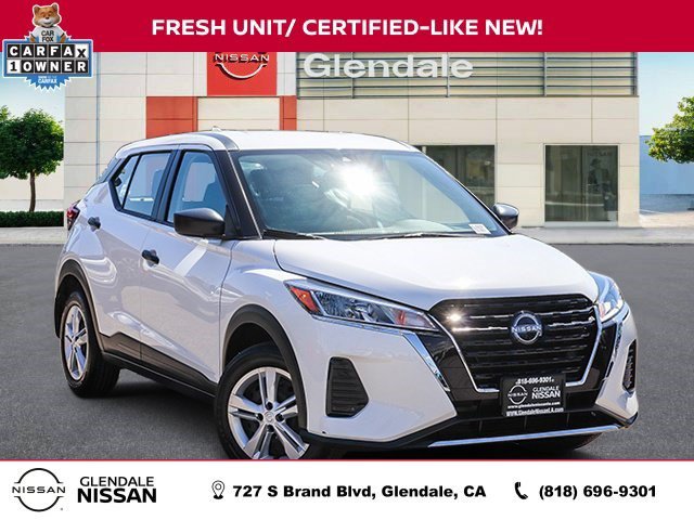 Certified 2025 Nissan Kicks Play S FWD image 1
