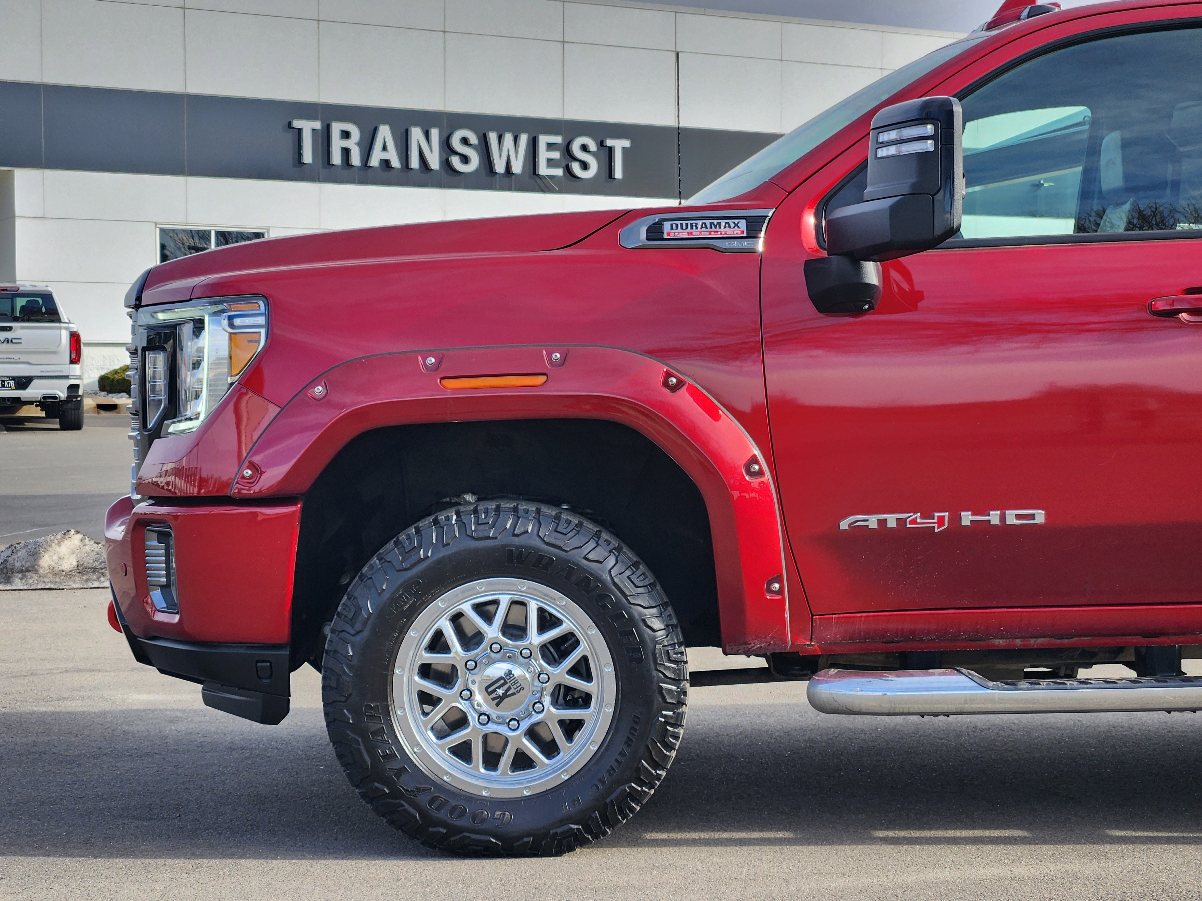 Certified 2022 GMC Sierra 2500 AT4 w/ AT4 Preferred Package image 5