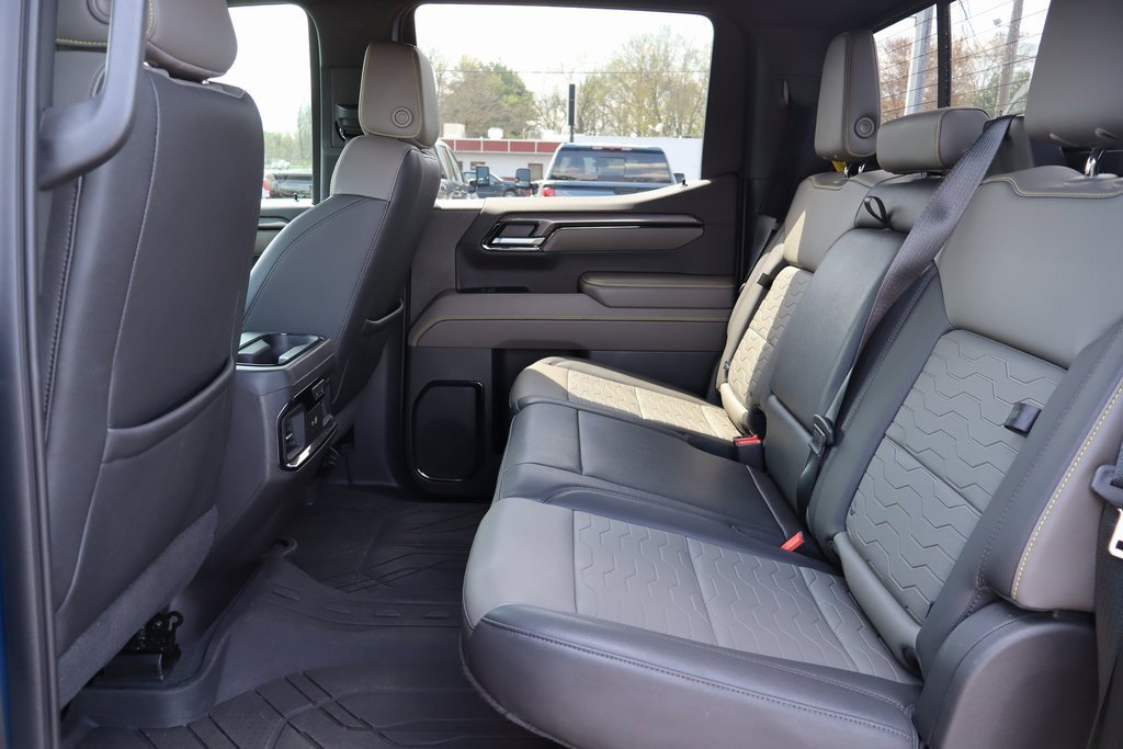 Used 2022 Chevrolet Silverado 1500 ZR2 w/ Technology Package image 23