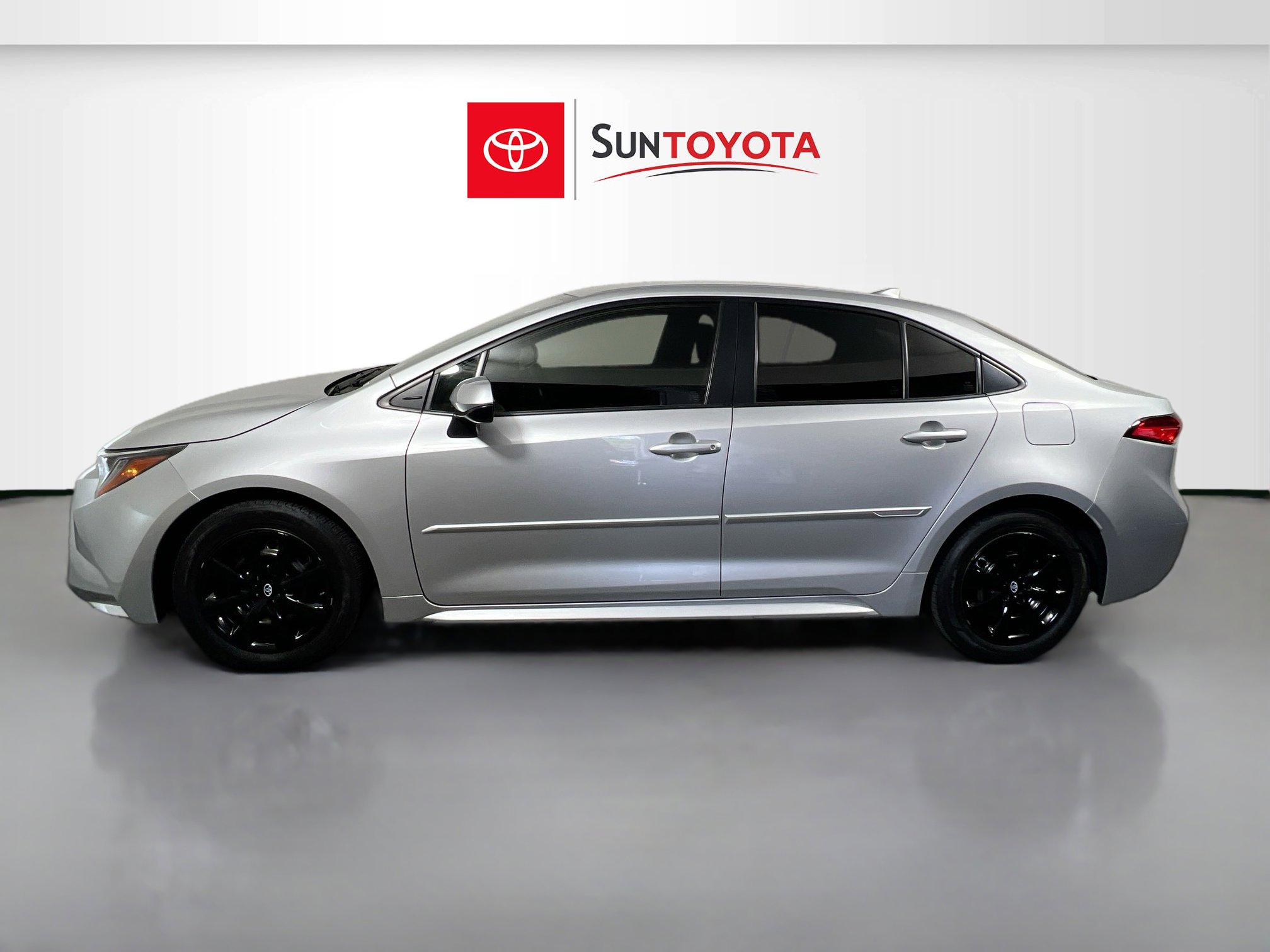 Used 2022 Toyota Corolla LE FWD image 7