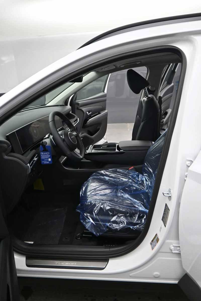 New 2026 Hyundai Tucson Limited AWD/4WD image 16
