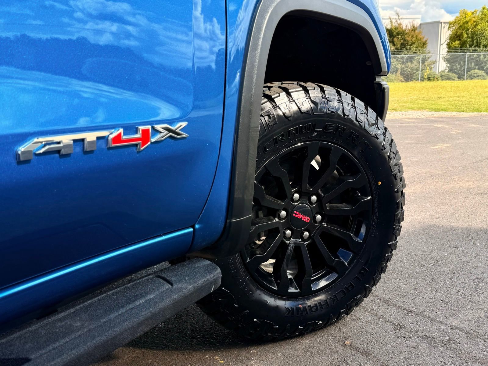 Used 2023 GMC Sierra 1500 AT4X image 14