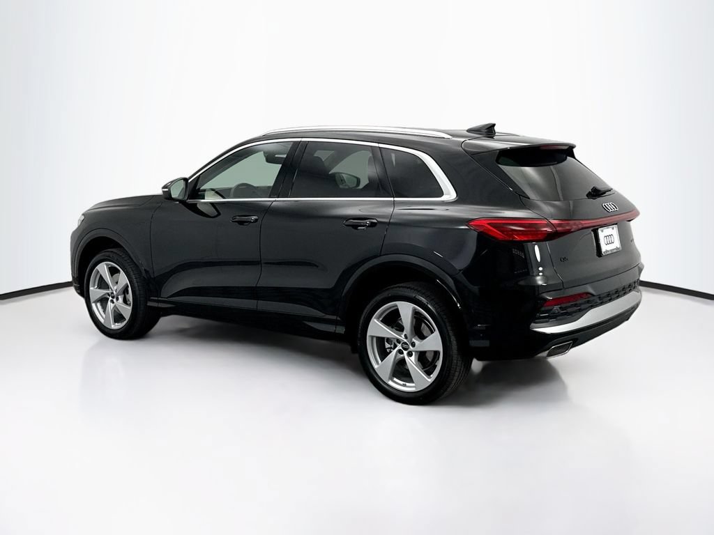 Used 2025 Audi Q5 Premium Plus w/ Premium Plus AWD/4WD image 8