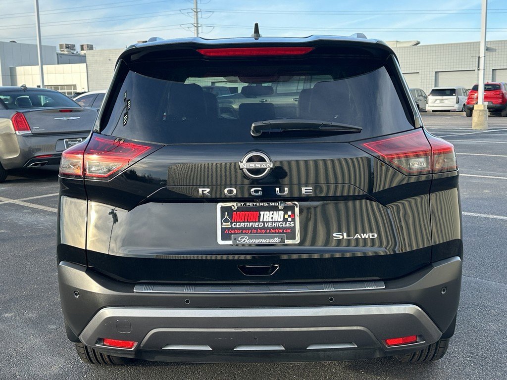 Used 2023 Nissan Rogue SL w/ SL Premium Package image 11