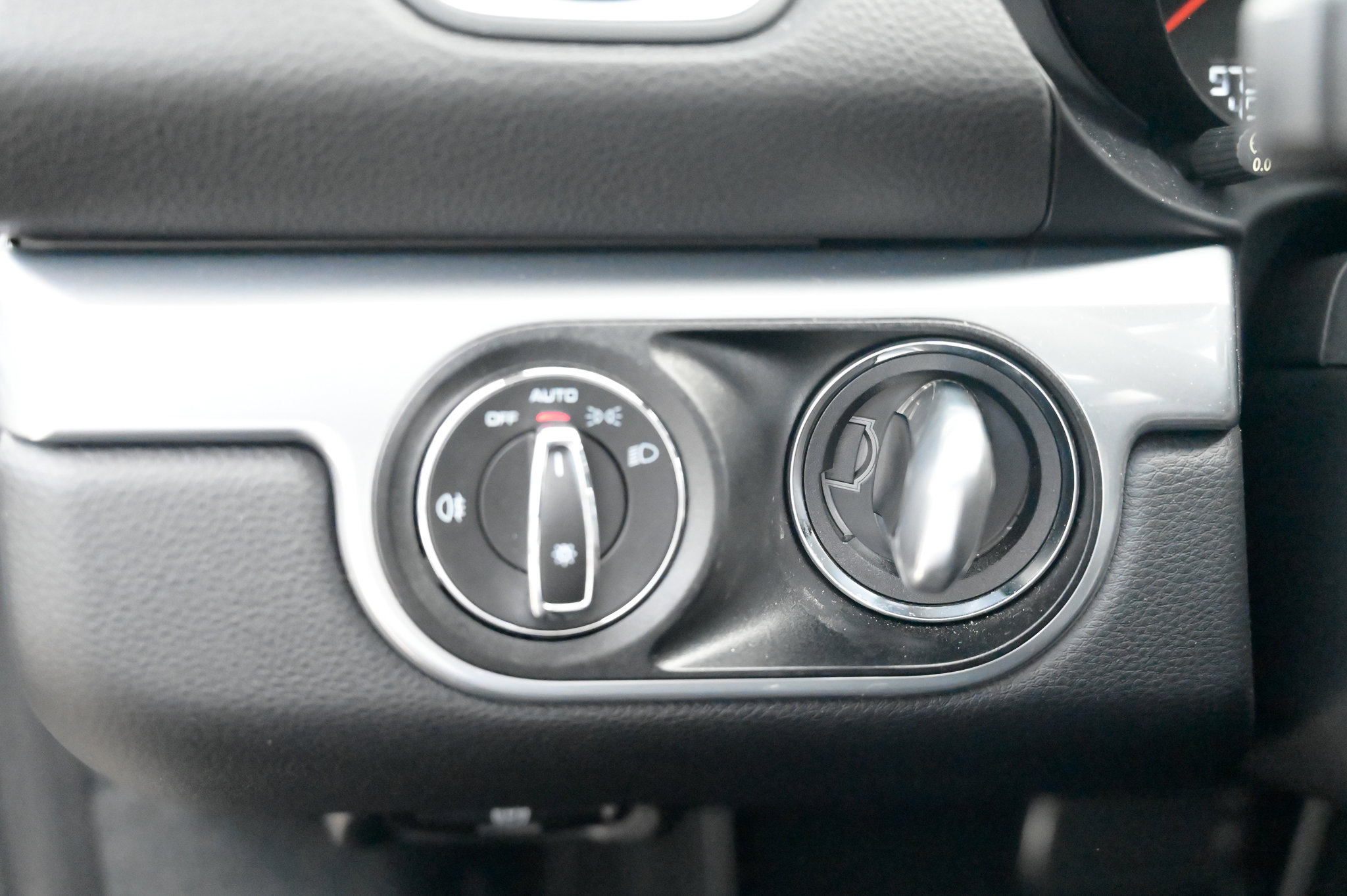 Used 2019 Porsche 718 Cayman S image 23