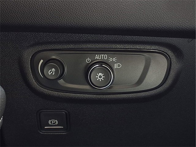 Certified 2024 GMC Terrain SLE w/ Driver Convenience Package image 13