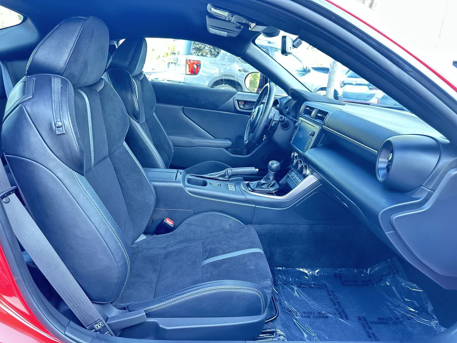 Used 2025 Toyota GR86 Premium w/ ALL Weather Mat Package (TMS) RWD image 16