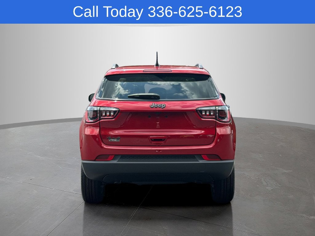 New 2026 Jeep Compass Latitude AWD/4WD image 4