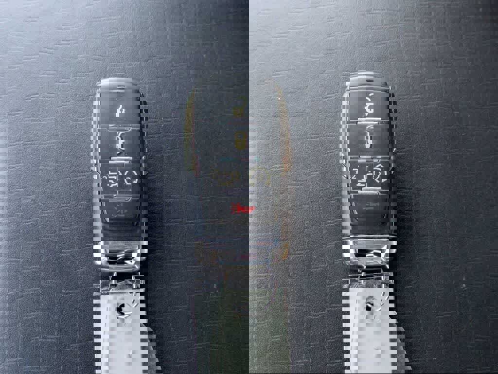 Used 2019 RAM 1500 Limited AWD/4WD image 31