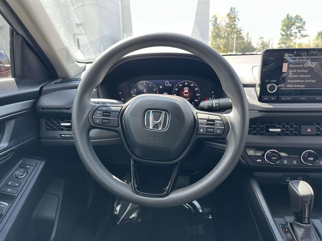Certified 2025 Honda Accord SE image 12