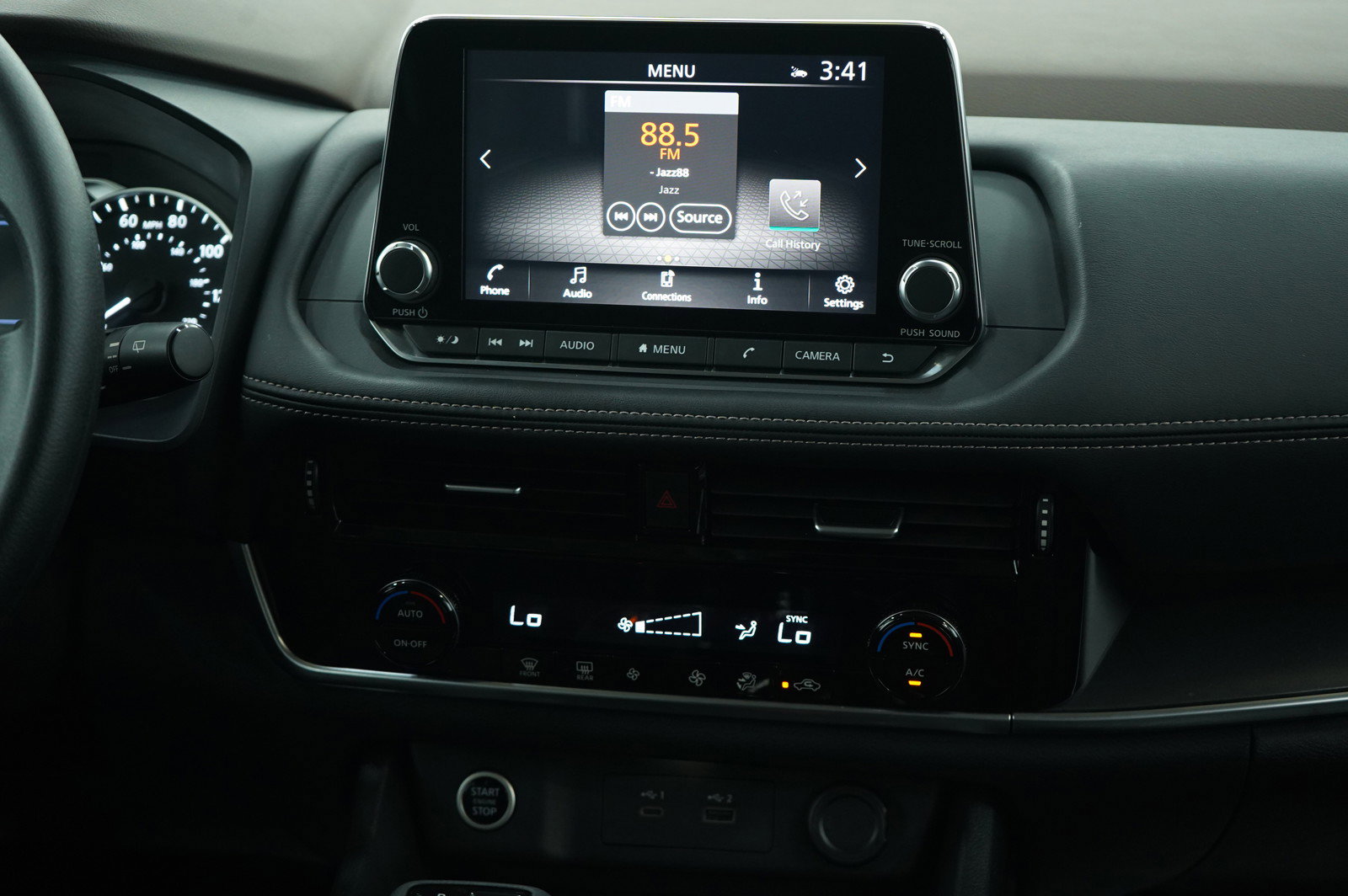 Used 2022 Nissan Rogue SV image 15