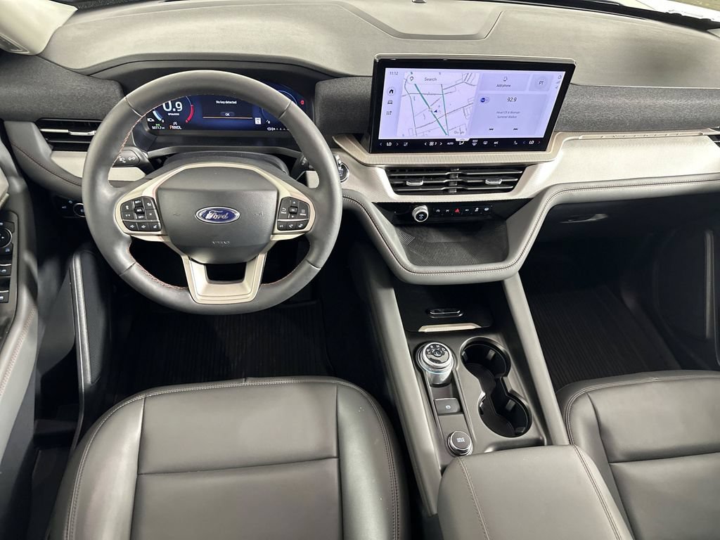 Used 2025 Ford Explorer Active w/ Active Comfort Package RWD image 13