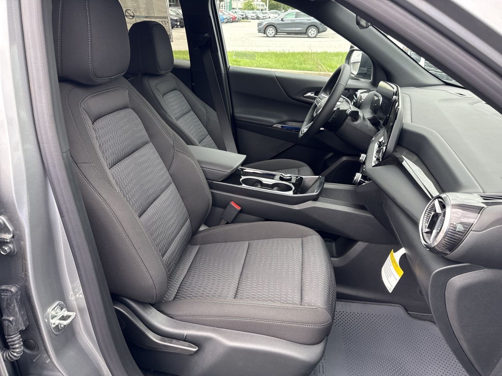 New 2027 Chevrolet Equinox LT FWD image 20