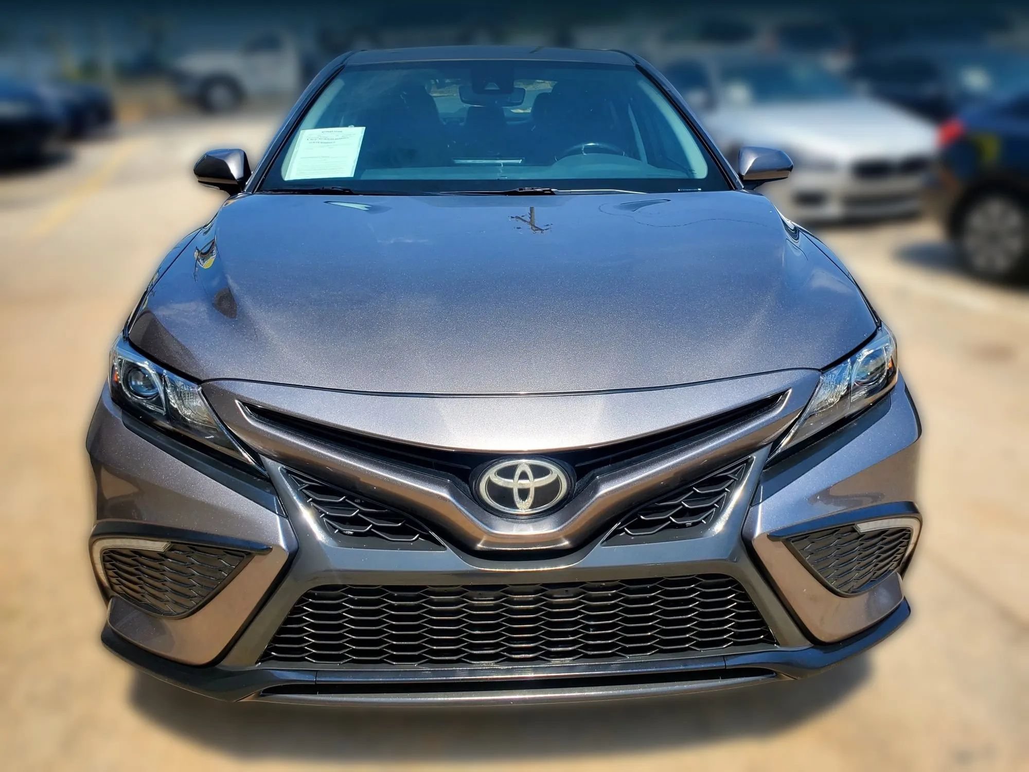 Used 2022 Toyota Camry SE FWD image 20