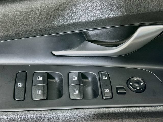 Certified 2023 Hyundai Elantra SEL w/ Convenience Package FWD image 23