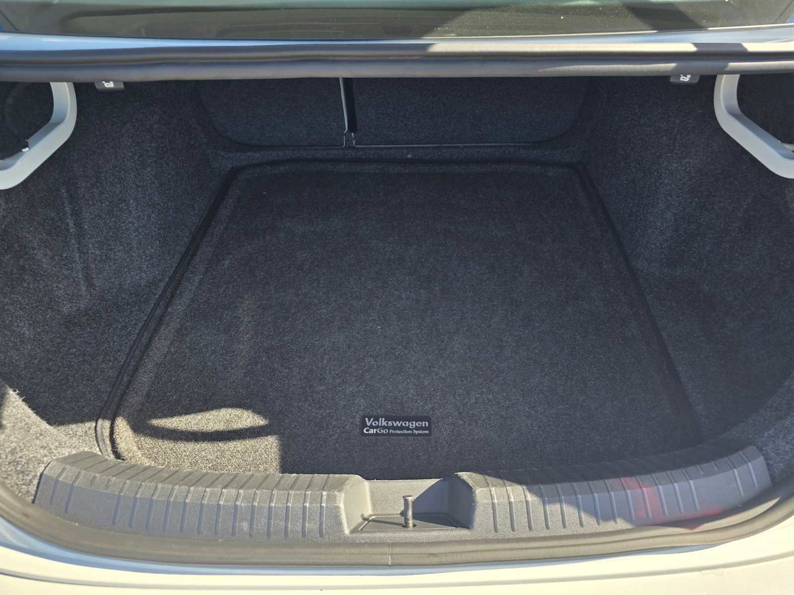 Used 2023 Volkswagen Jetta SE w/ Panoramic Sunroof Package image 16