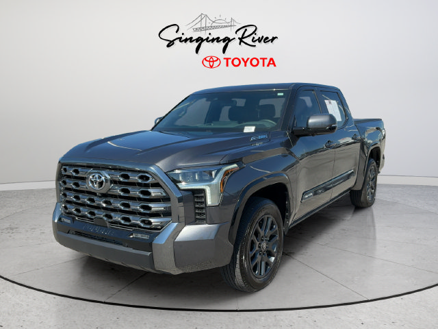 Used 2025 Toyota Tundra Platinum AWD/4WD image 3