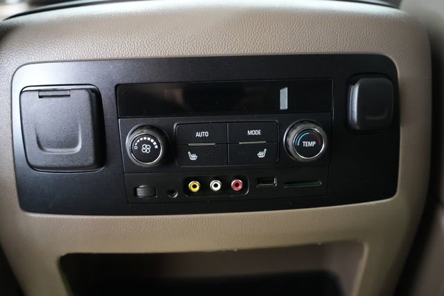 Used 2016 Chevrolet Suburban LTZ image 19