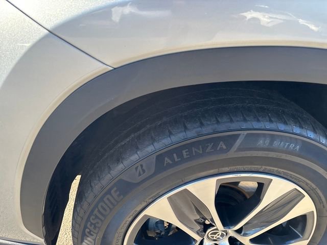 Used 2022 Toyota Highlander XLE image 30