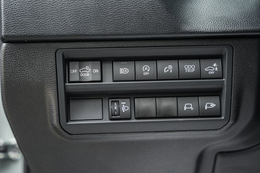 New 2026 Toyota Tundra SR5 AWD/4WD image 40