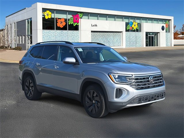 New 2026 Volkswagen Atlas SE image 1