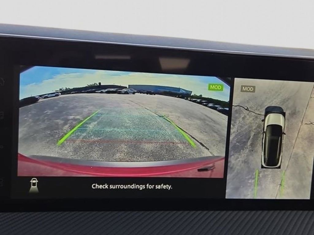 New 2026 Nissan Kicks SR w/ Cold Weather Package image 12