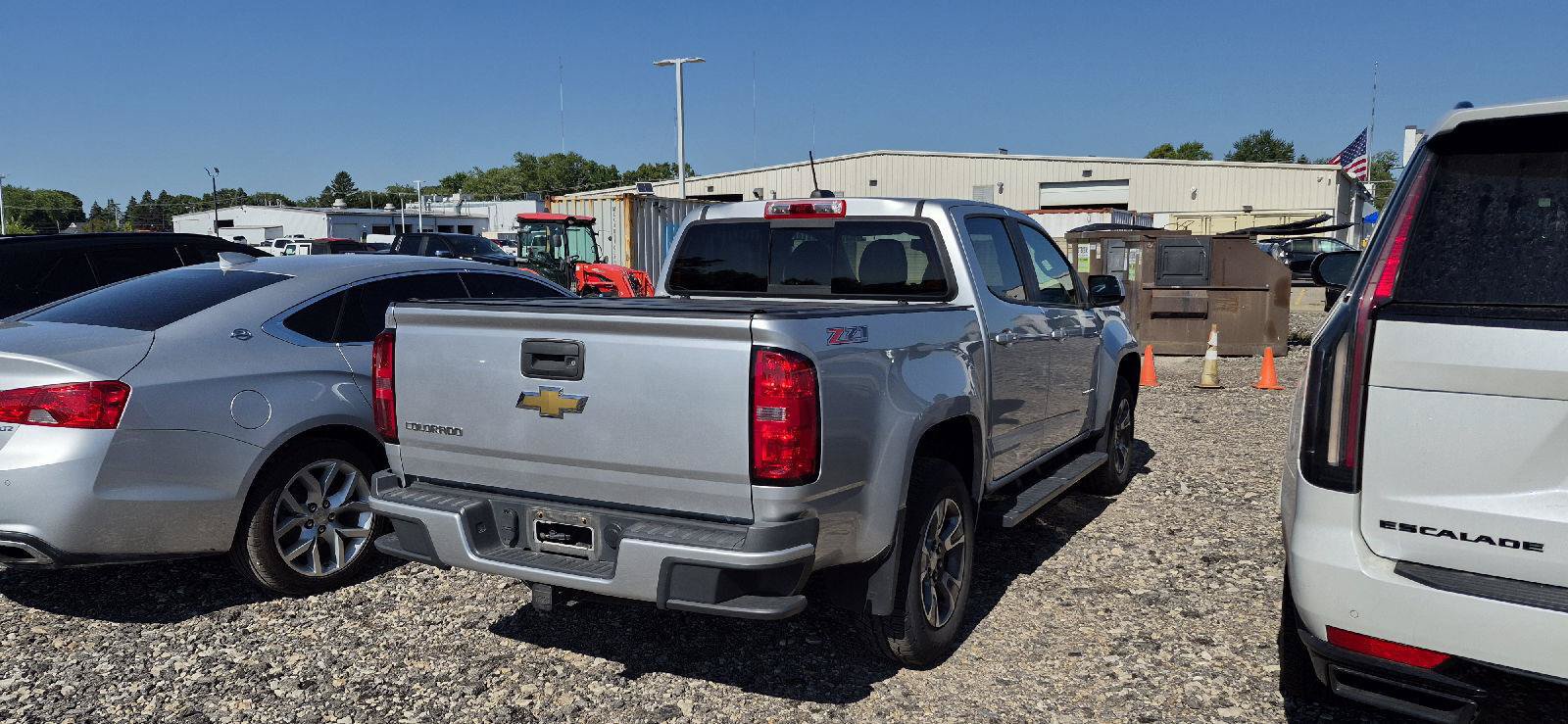Used 2015 Chevrolet Colorado Z71 AWD/4WD image 3