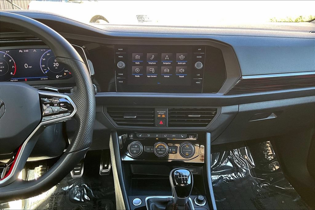 Used 2024 Volkswagen Jetta GLI 40th Anniversary Edition FWD image 8