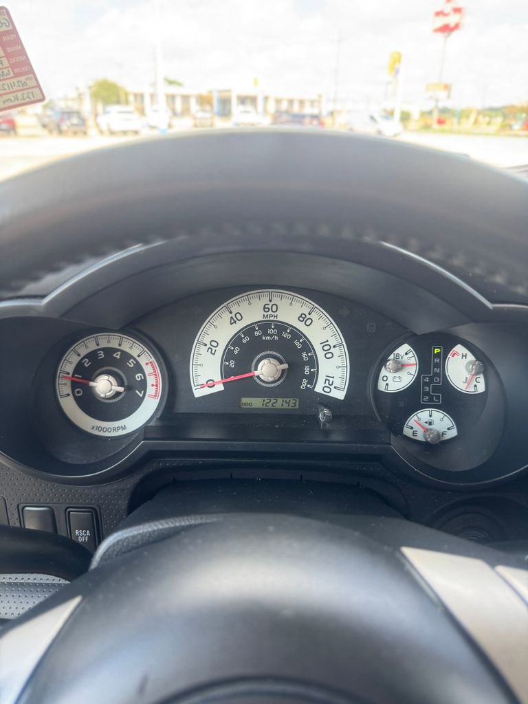 Used 2012 Toyota FJ Cruiser 2WD w/ Upgrade Pkg image 17