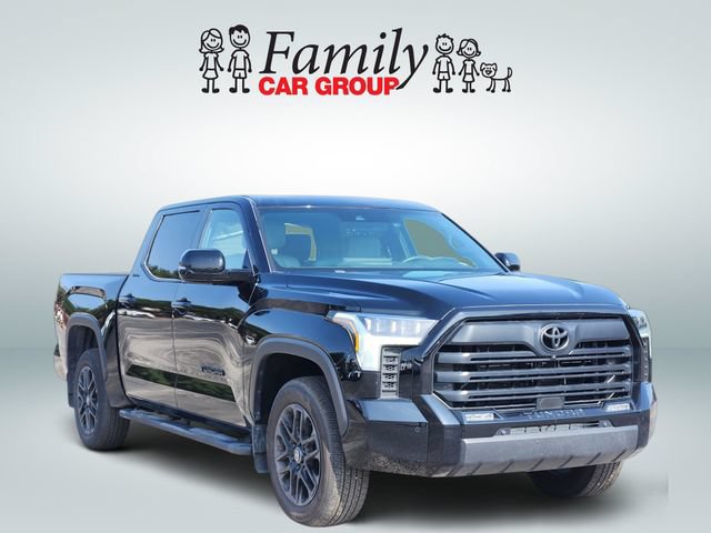 Used 2025 Toyota Tundra Limited AWD/4WD image 2