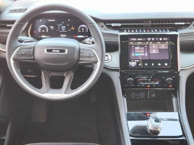 Certified 2023 Jeep Grand Cherokee L Laredo AWD/4WD image 26