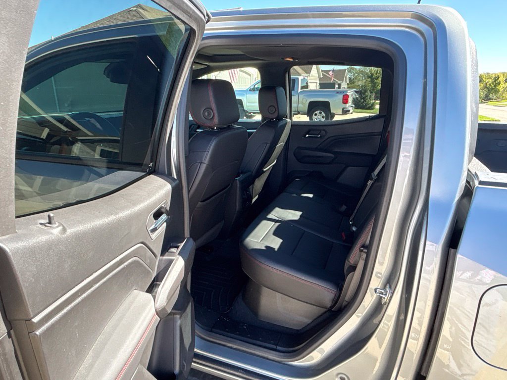 Used 2023 Chevrolet Colorado Z71 w/ Z71 Convenience Package 2 AWD/4WD image 22