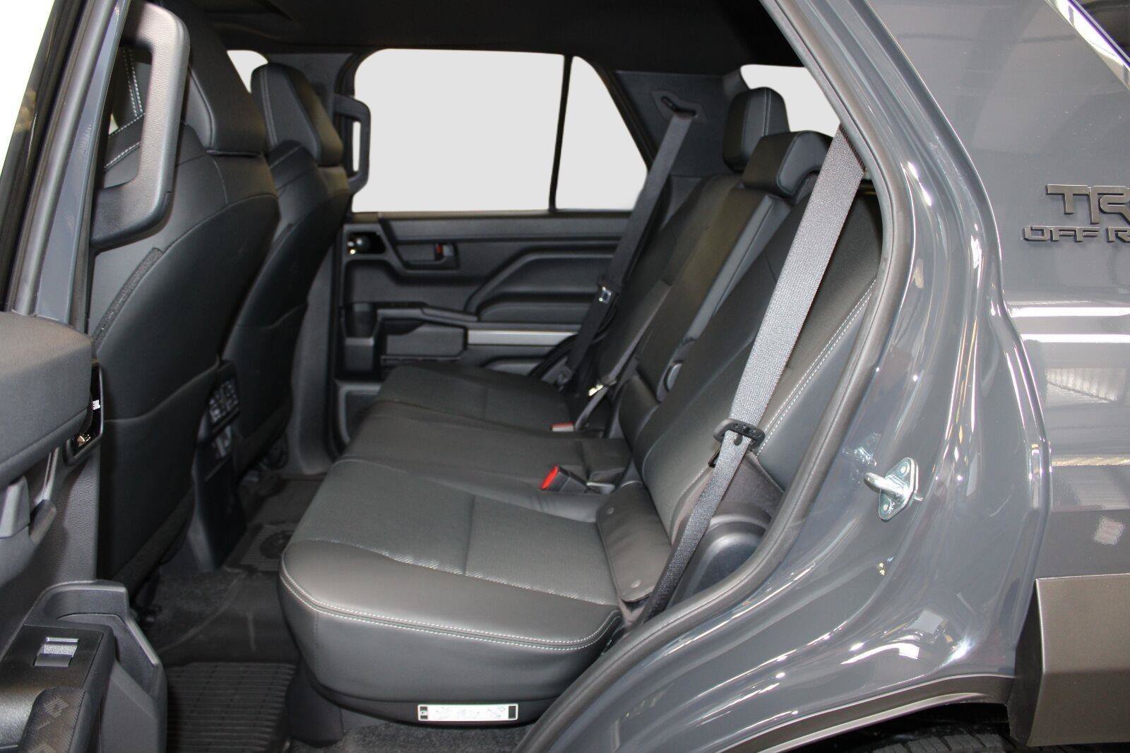 Certified 2026 Toyota 4Runner TRD Off-Road Premium w/ Tow Technology Package AWD/4WD image 43