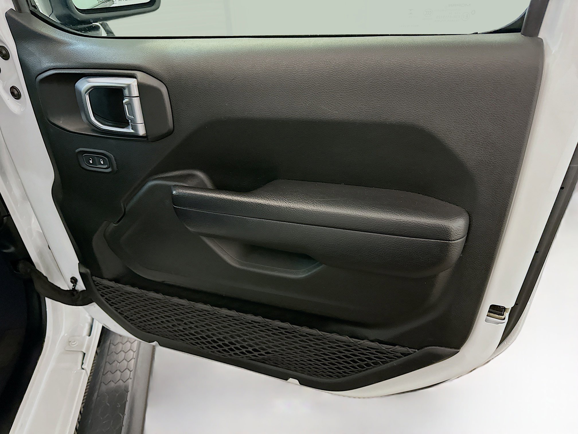 Used 2024 Jeep Wrangler Sport S image 32