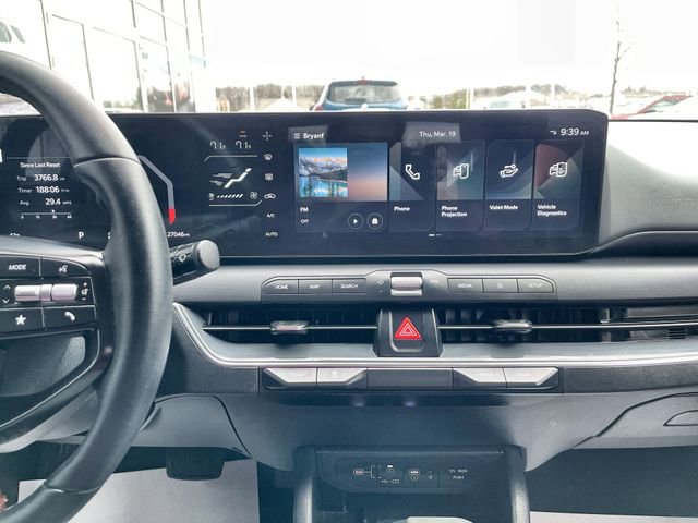 Used 2025 Kia K4 EX image 13