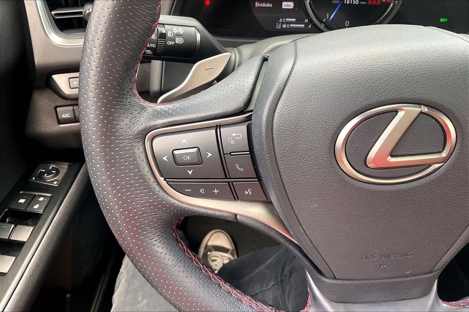Used 2022 Lexus UX 200 F Sport w/ Accessory Package (Z2) FWD image 24
