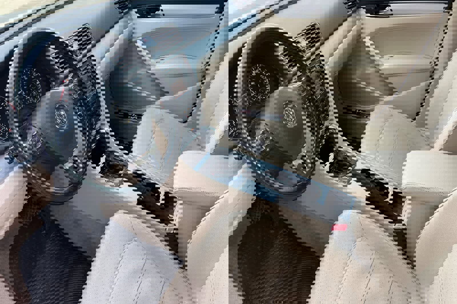 Used 2013 Volkswagen Passat 2.5 SE image 12