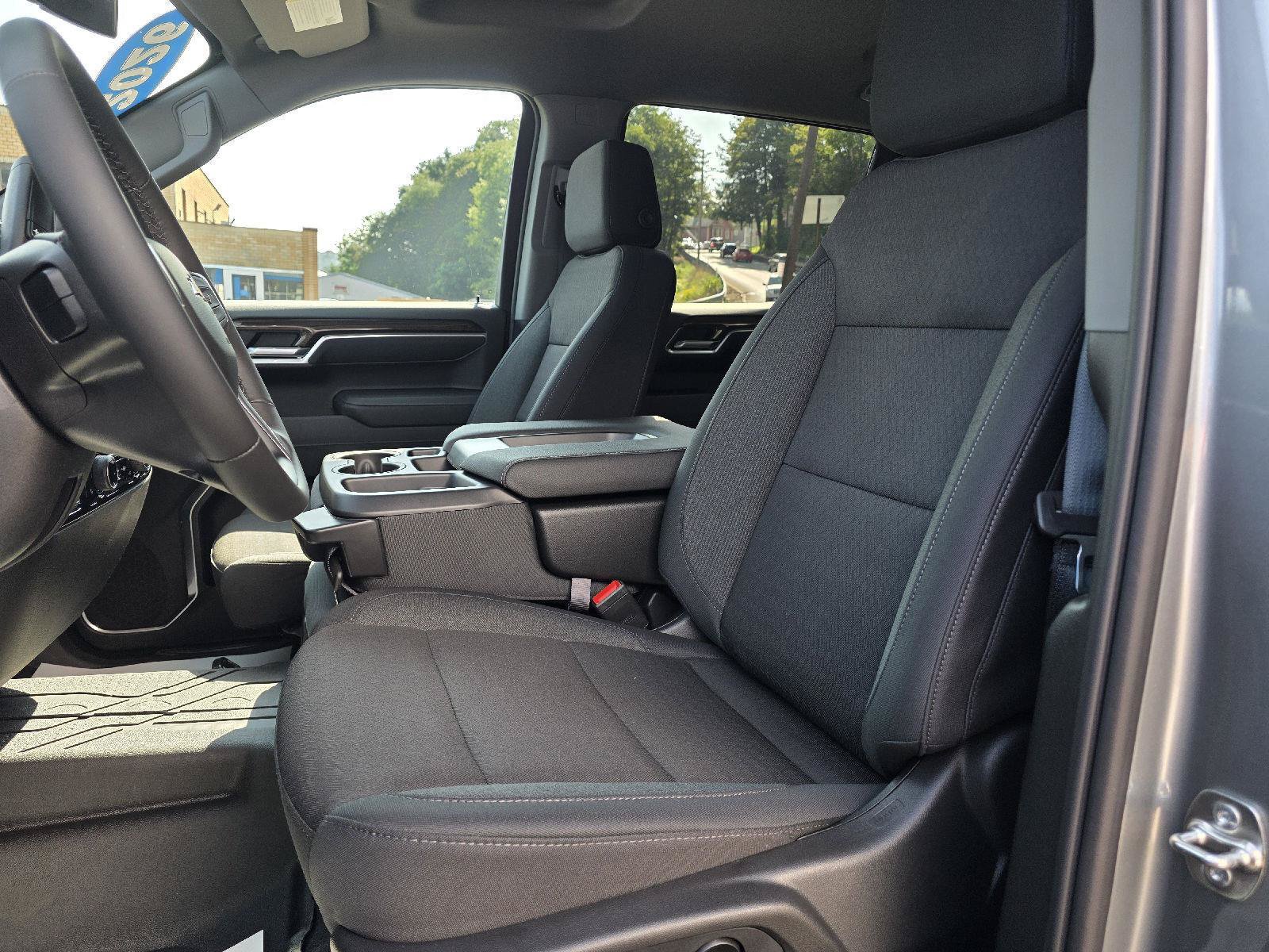 New 2026 Chevrolet Silverado 1500 LT w/ LPO, Liner Protection Package AWD/4WD image 16