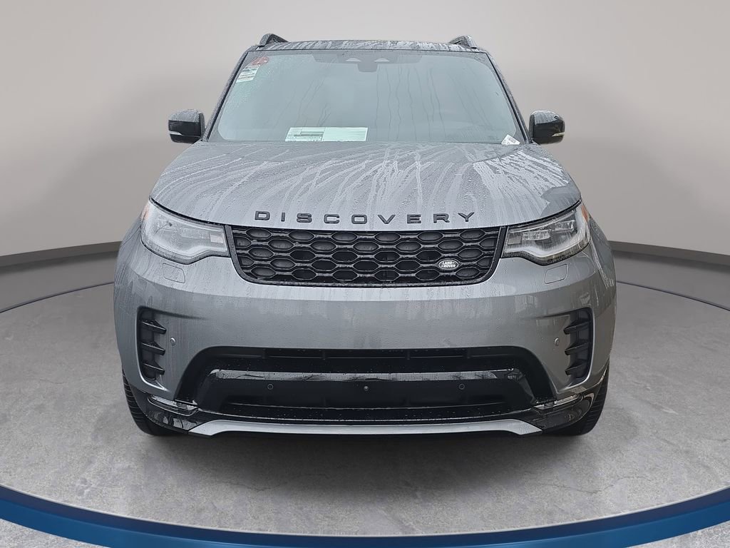 New 2026 Land Rover Discovery Dynamic SE image 2