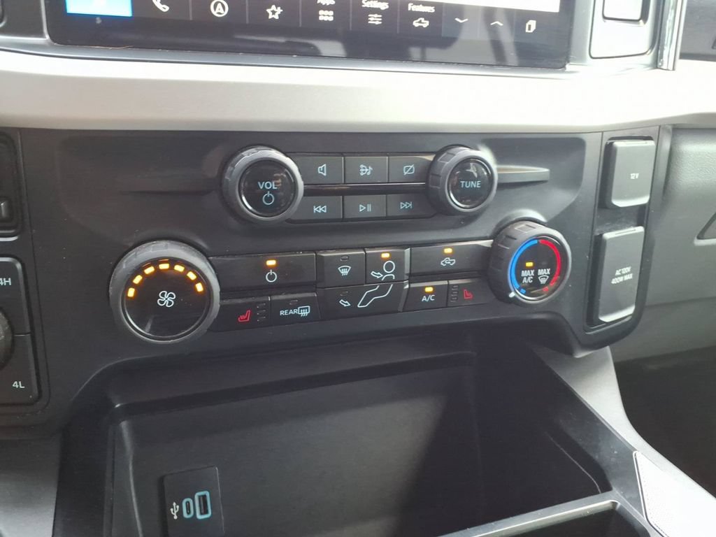 Used 2023 Ford F350 XLT w/ Black Appearance Package AWD/4WD image 24