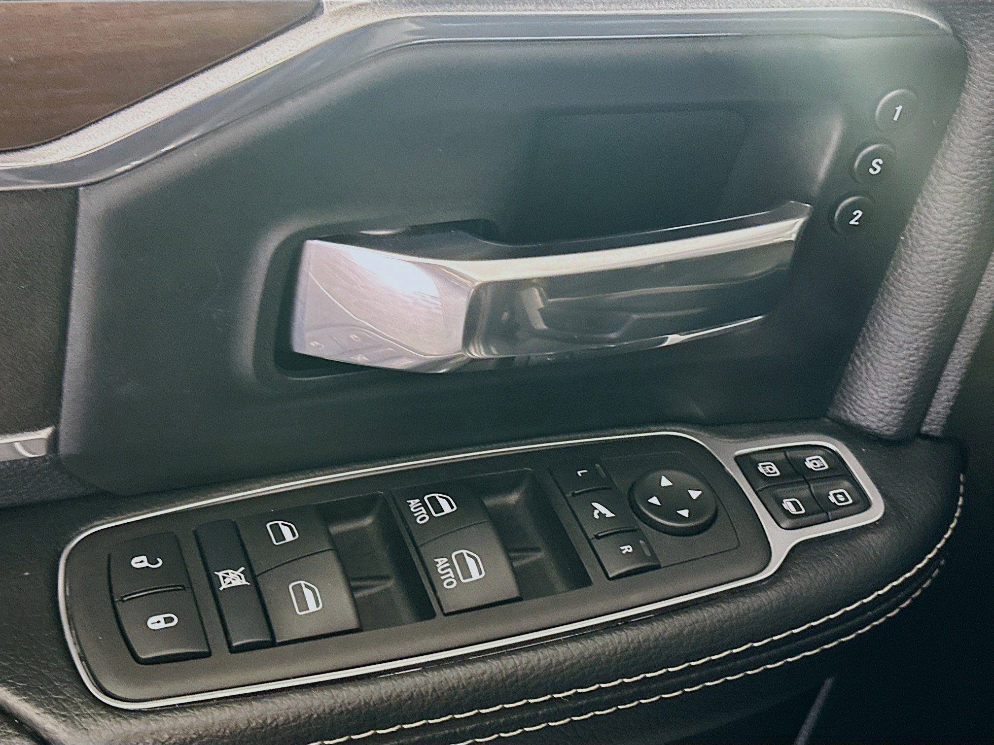 Used 2024 RAM 2500 Laramie image 15