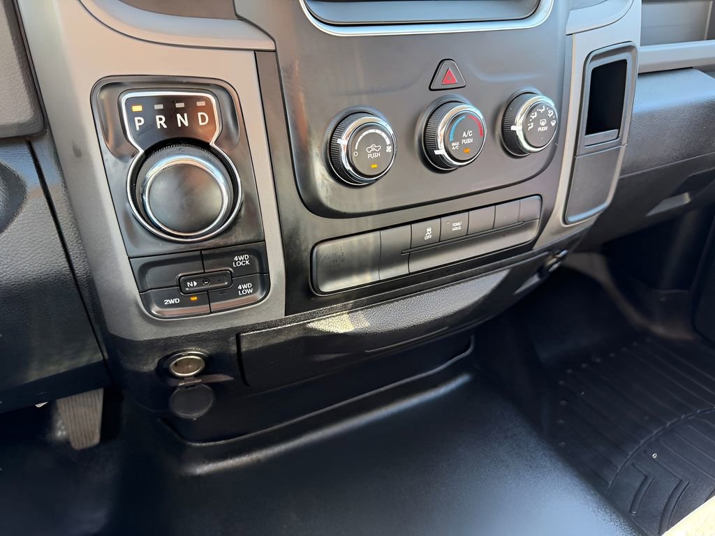 Used 2015 RAM 1500 Express AWD/4WD image 24