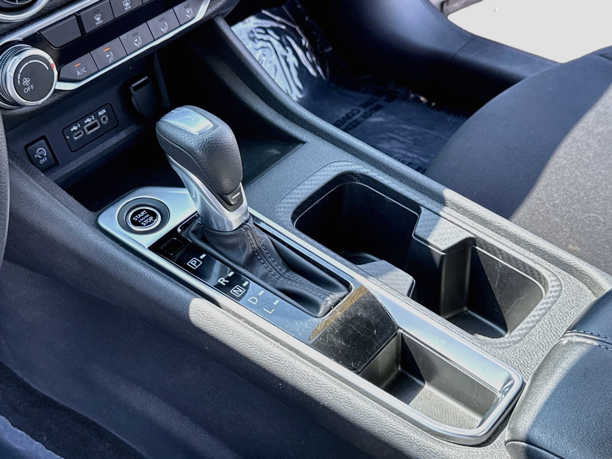 Used 2024 Nissan Sentra SV FWD image 19