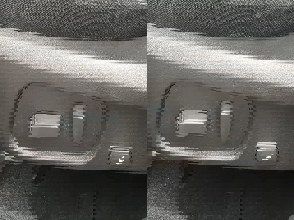 Used 2015 Subaru Forester 2.5i Premium w/ All-Weather Package image 16