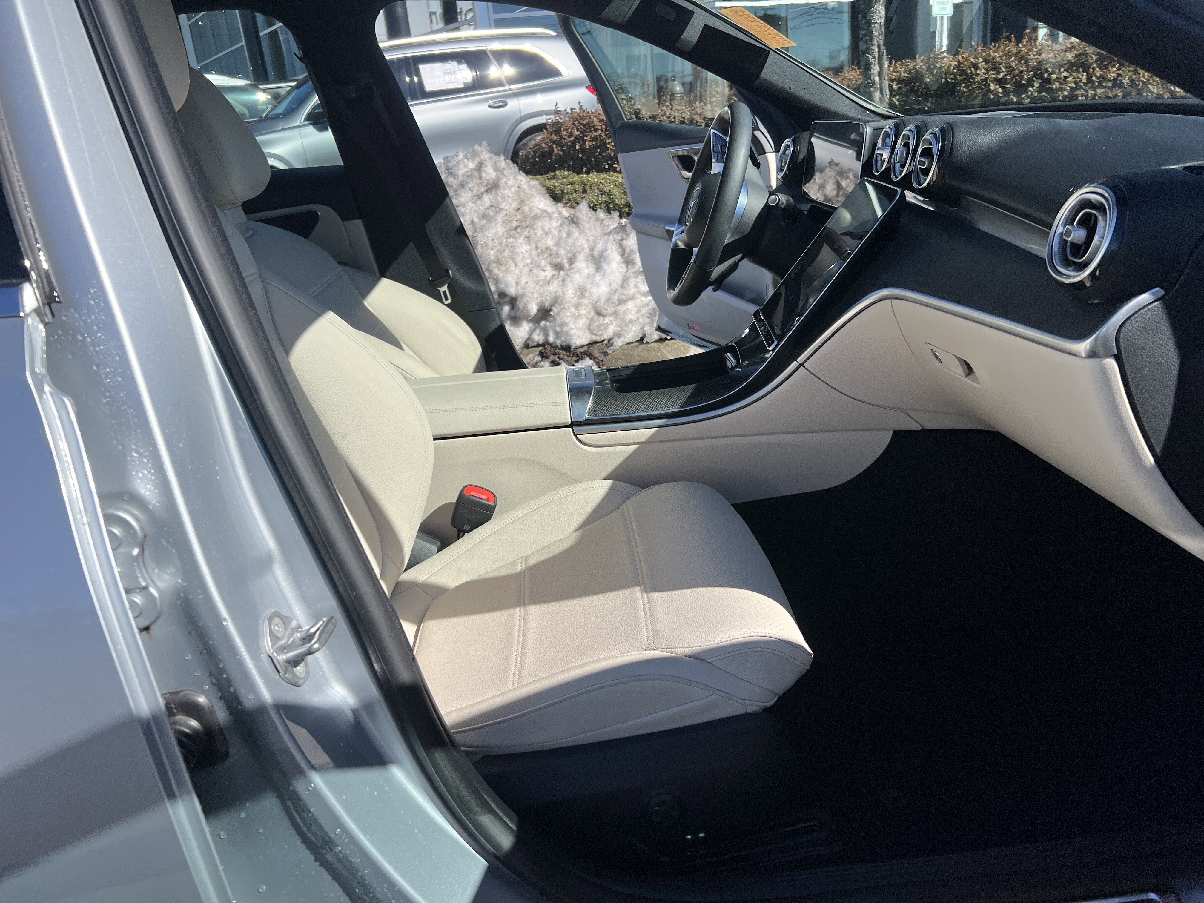 Used 2023 Mercedes-Benz C 300 4MATIC Sedan w/ Pinnacle Trim Package image 35